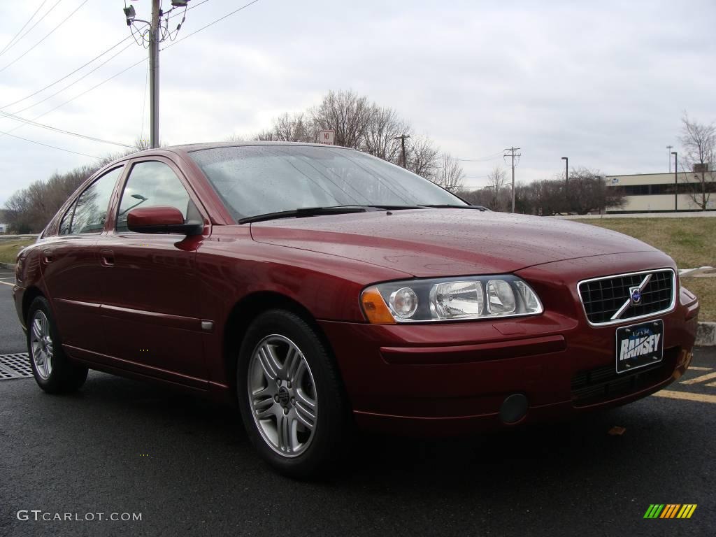 2005 S60 2.5T - Ruby Red Metallic / Taupe/Light Taupe photo #3