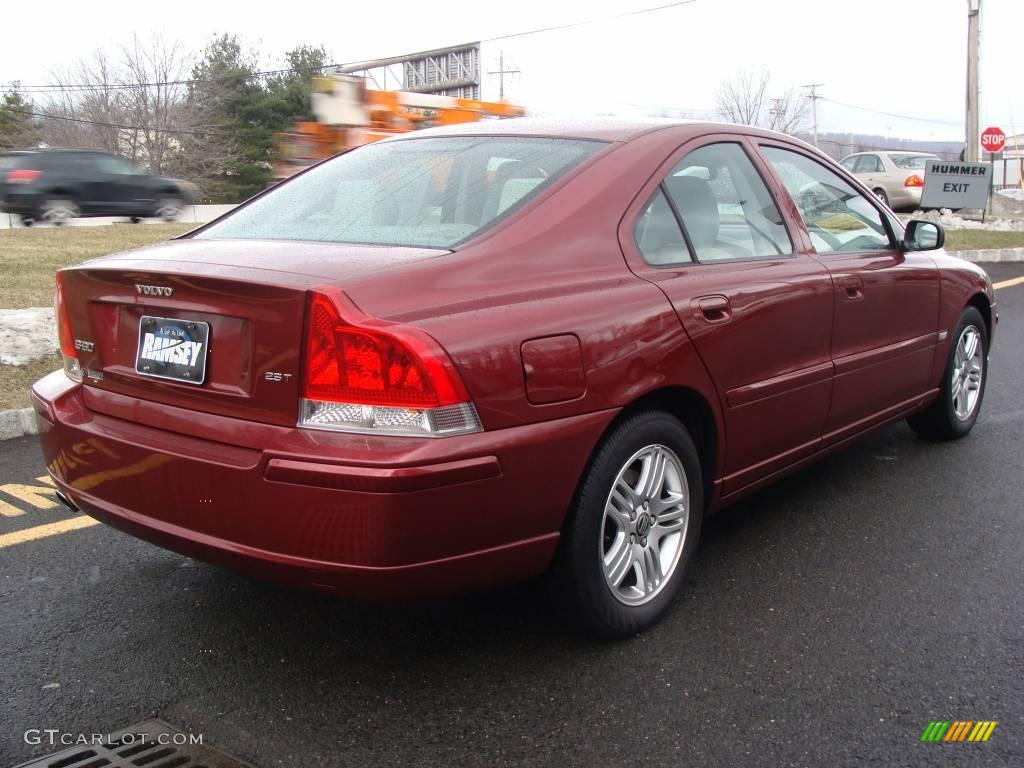 2005 S60 2.5T - Ruby Red Metallic / Taupe/Light Taupe photo #5