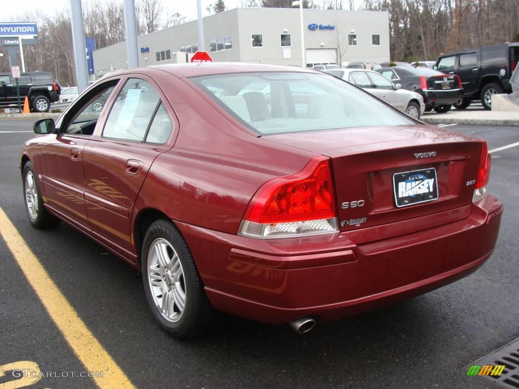 2005 S60 2.5T - Ruby Red Metallic / Taupe/Light Taupe photo #7