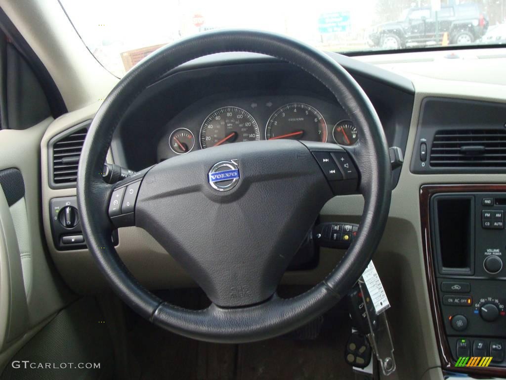 2005 S60 2.5T - Ruby Red Metallic / Taupe/Light Taupe photo #19