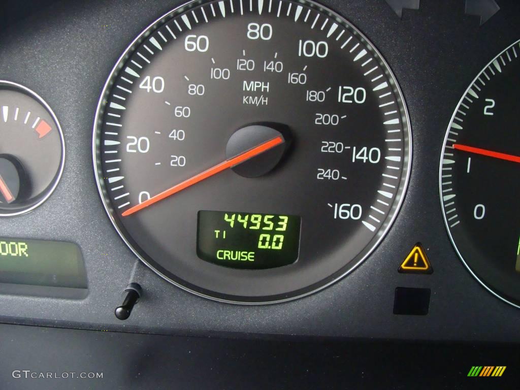 2005 S60 2.5T - Ruby Red Metallic / Taupe/Light Taupe photo #25