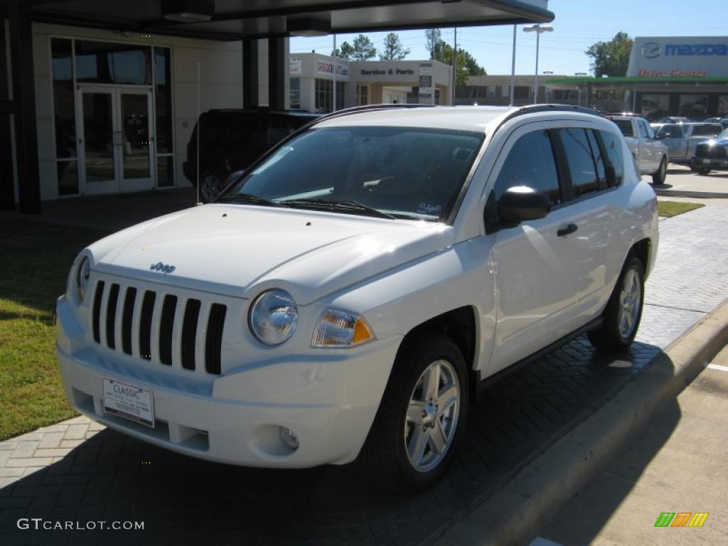 2010 Compass Sport - Stone White / Dark Slate Gray/Light Pebble Beige photo #1