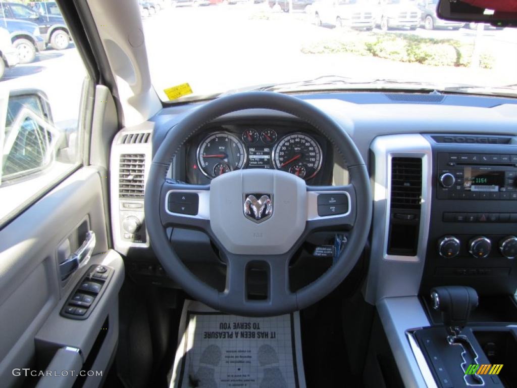 2011 Ram 1500 Big Horn Crew Cab - Bright Silver Metallic / Dark Slate Gray/Medium Graystone photo #12