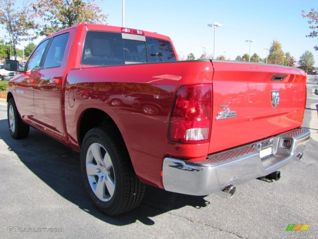 2011 Ram 1500 Big Horn Crew Cab - Flame Red / Dark Slate Gray/Medium Graystone photo #2