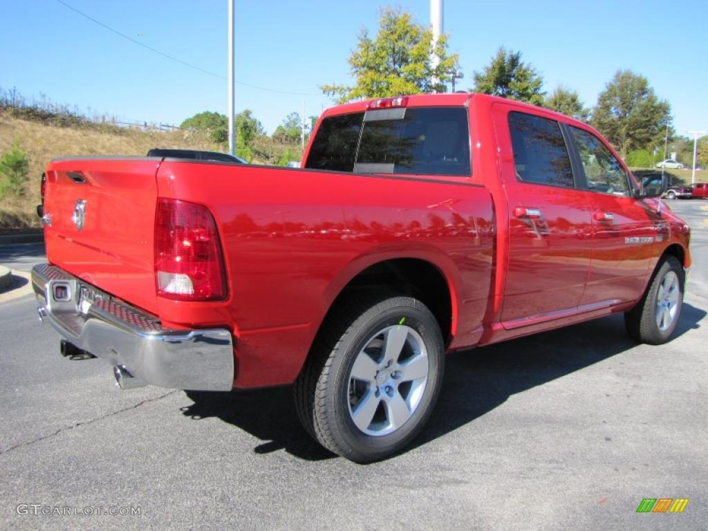 2011 Ram 1500 Big Horn Crew Cab - Flame Red / Dark Slate Gray/Medium Graystone photo #3