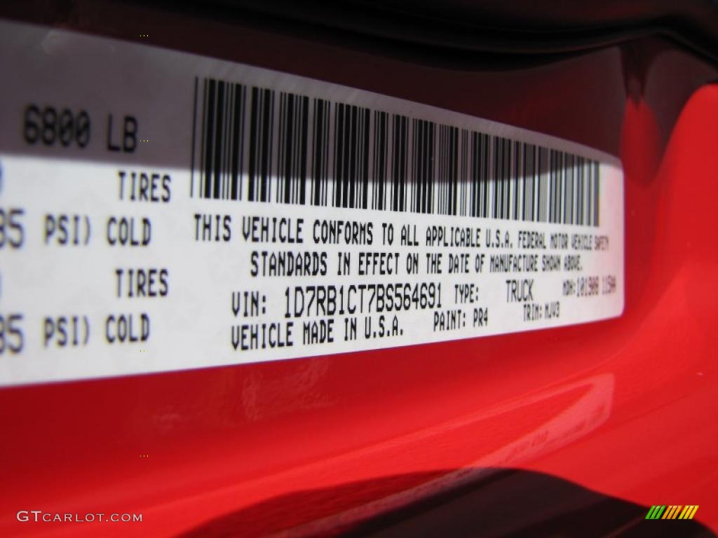 2011 Ram 1500 Big Horn Crew Cab - Flame Red / Dark Slate Gray/Medium Graystone photo #15