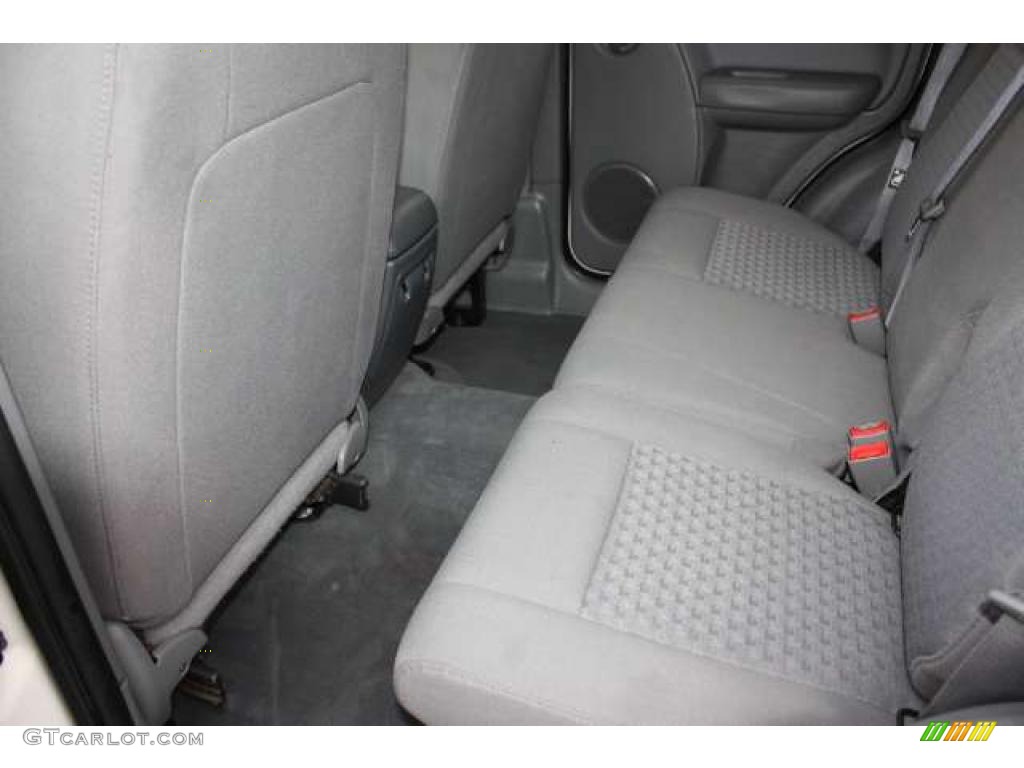 2006 Liberty Sport 4x4 - Stone White / Medium Slate Gray photo #18