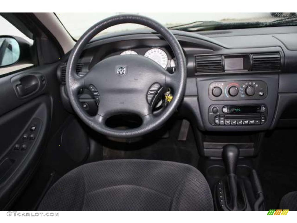 2005 Dodge Stratus SXT Sedan Dark Slate Gray Dashboard Photo #39436074