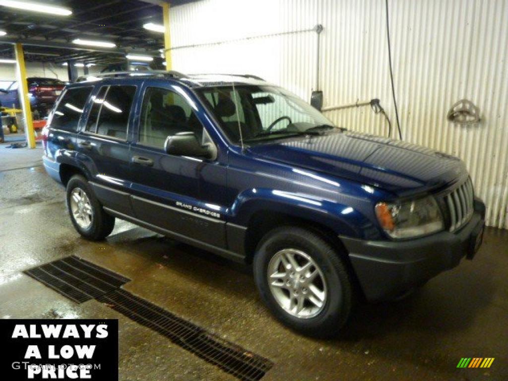 2004 Grand Cherokee Laredo 4x4 - Midnight Blue Pearl / Dark Slate Gray photo #1