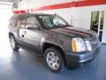 Carbon Black Metallic - Yukon SLT Photo No. 5