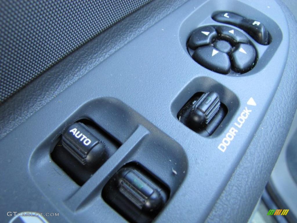 2008 Dodge Ram 1500 SXT Regular Cab Controls Photo #39437522