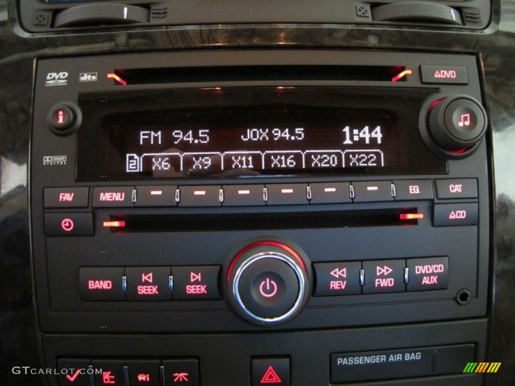 2011 GMC Acadia Denali Controls Photo #39439150