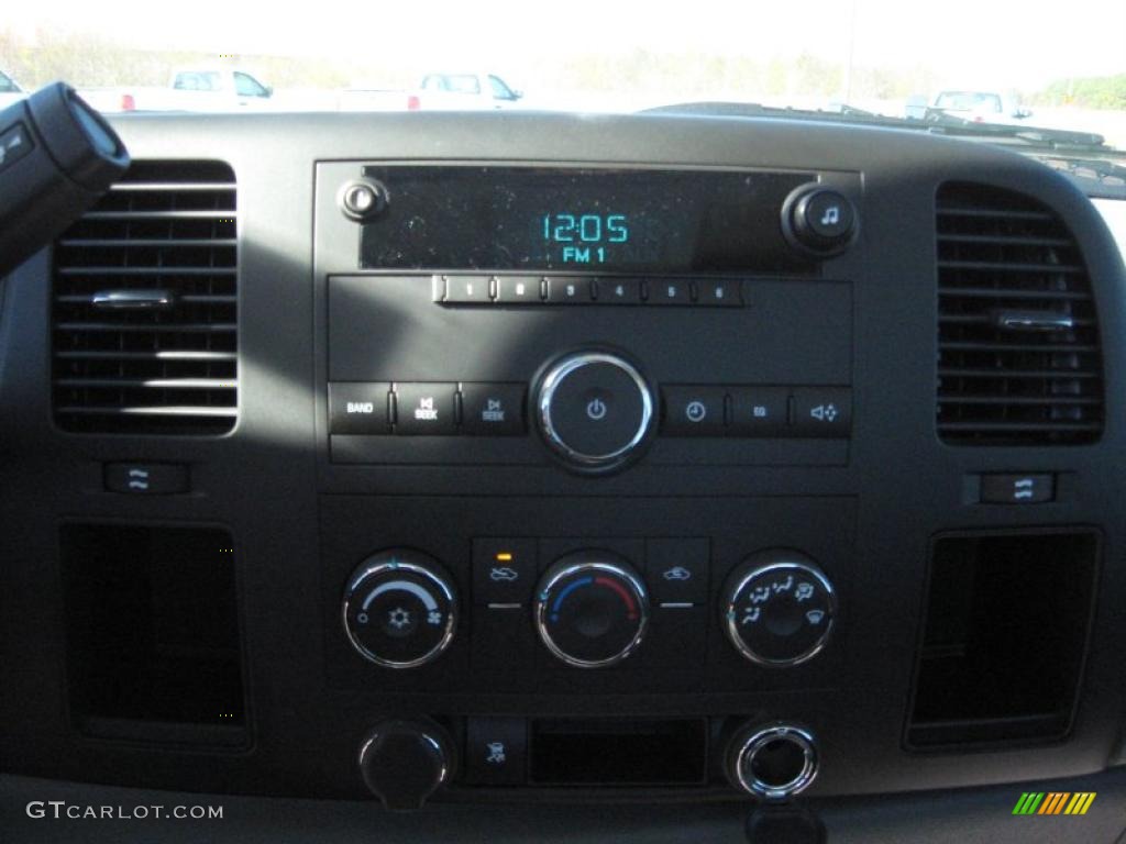 2011 Silverado 1500 Regular Cab - Summit White / Dark Titanium photo #8