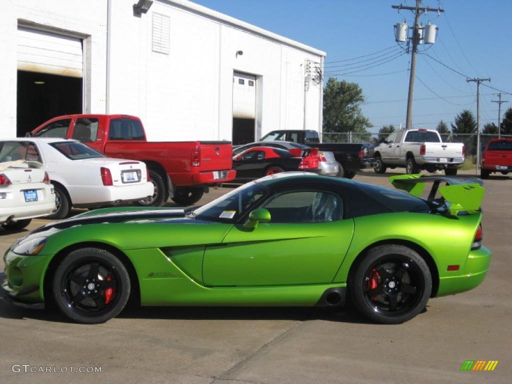 2010 Viper Sanke Skin Green Edition SRT10 ACR Coupe - Viper Snakeskin Green Pearl / Black photo #1