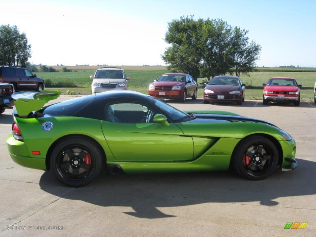 2010 Viper Sanke Skin Green Edition SRT10 ACR Coupe - Viper Snakeskin Green Pearl / Black photo #2