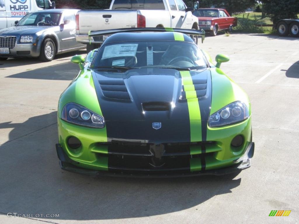 Viper Snakeskin Green Pearl 2010 Dodge Viper Sanke Skin Green Edition SRT10 ACR Coupe Exterior Photo #39441246