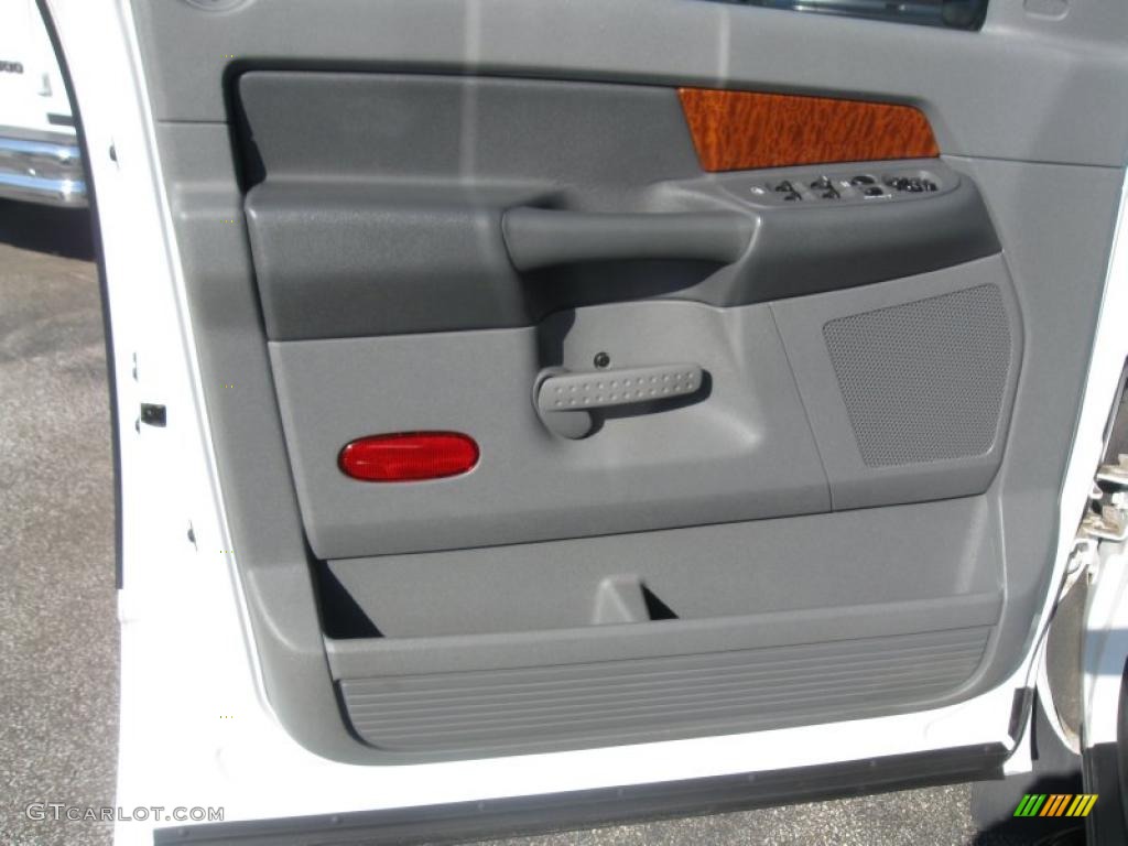 2006 Ram 1500 SLT Quad Cab 4x4 - Bright White / Medium Slate Gray photo #12