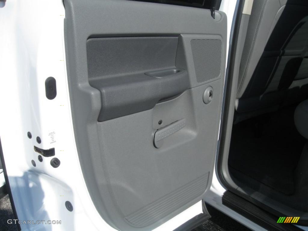 2006 Ram 1500 SLT Quad Cab 4x4 - Bright White / Medium Slate Gray photo #14