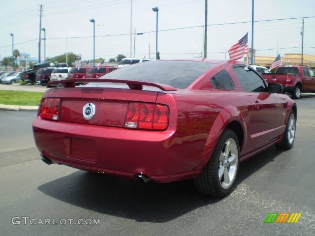 2007 Mustang GT Coupe - Redfire Metallic / Black/Dove Accent photo #5