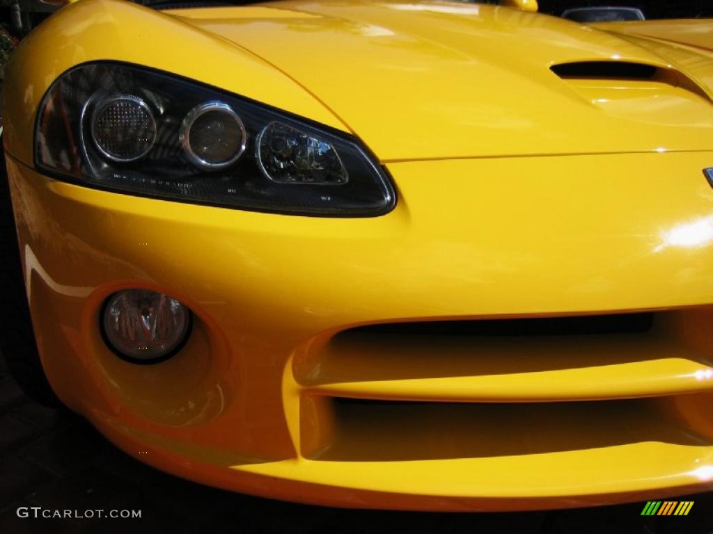 2005 Viper SRT-10 - Viper Race Yellow / Black photo #9
