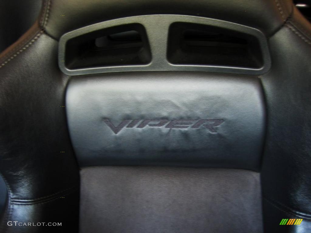 2005 Dodge Viper SRT-10 Marks and Logos Photo #39443402