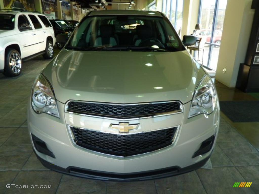 2011 Equinox LS - Gold Mist Metallic / Light Titanium/Jet Black photo #2