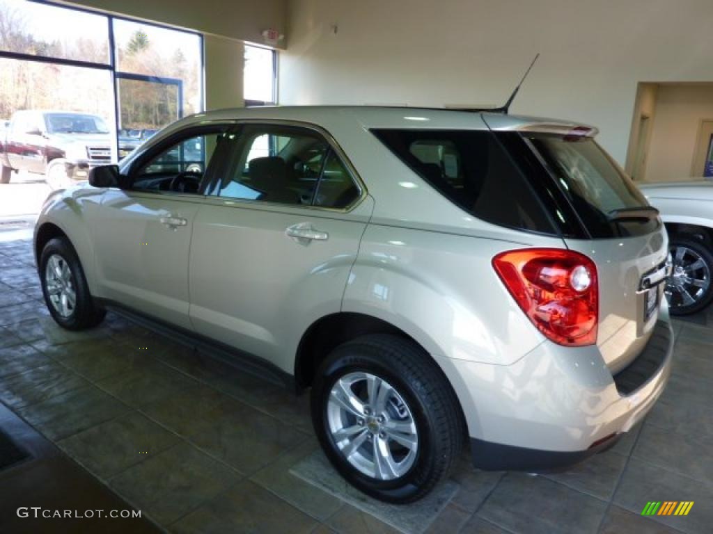 2011 Equinox LS - Gold Mist Metallic / Light Titanium/Jet Black photo #5
