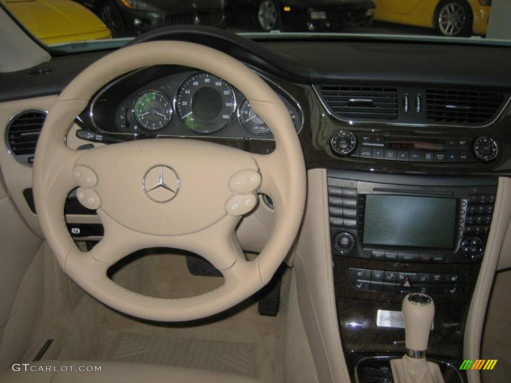 2008 Mercedes-Benz CLS 550 Diamond White Edition Cashmere Beige Dashboard Photo #39446414