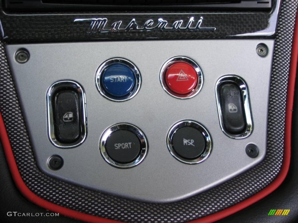 2006 Maserati GranSport Coupe Controls Photo #39447242