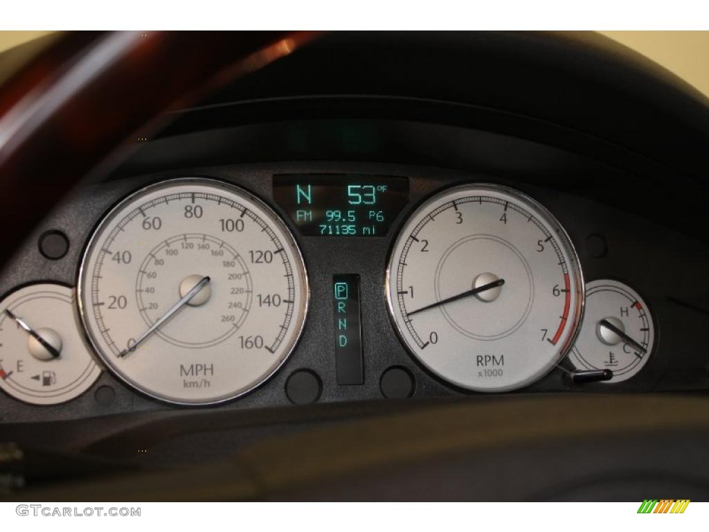 2006 300 C HEMI AWD - Bright Silver Metallic / Dark Slate Gray/Light Slate Gray photo #13