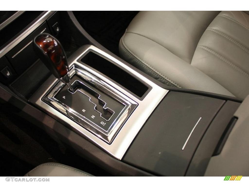 2006 300 C HEMI AWD - Bright Silver Metallic / Dark Slate Gray/Light Slate Gray photo #15