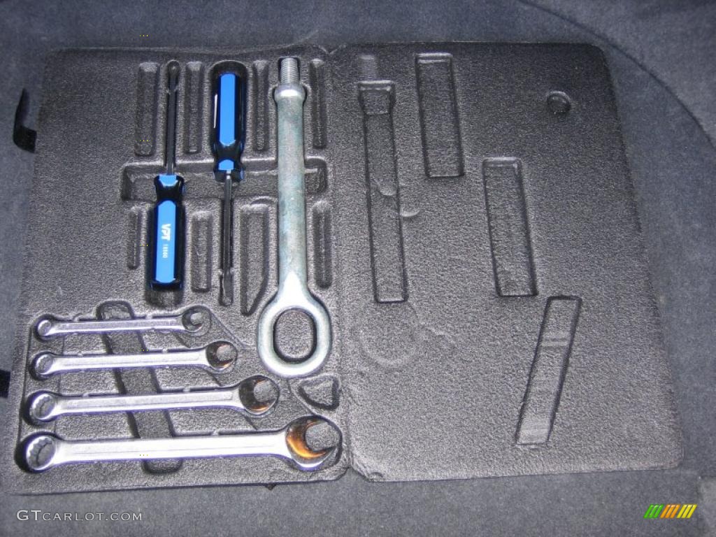 2006 Maserati GranSport Coupe Trunk Photo #39447394