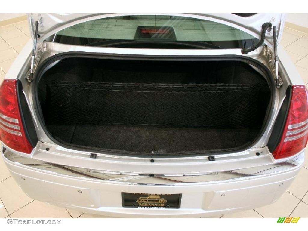 2006 300 C HEMI AWD - Bright Silver Metallic / Dark Slate Gray/Light Slate Gray photo #23
