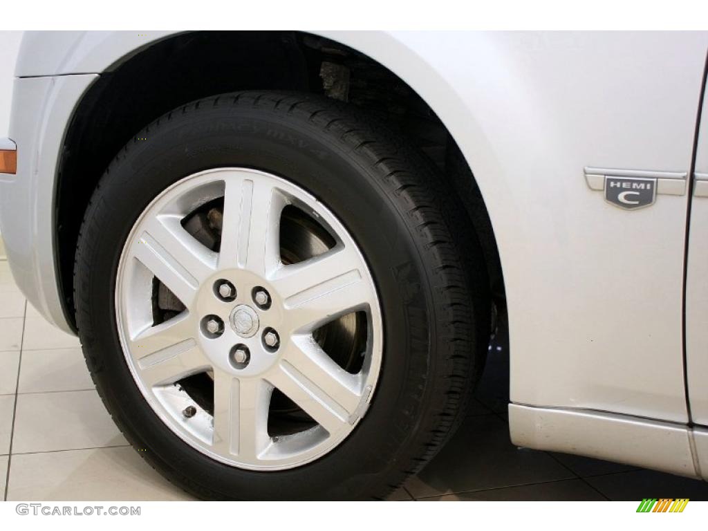 2006 300 C HEMI AWD - Bright Silver Metallic / Dark Slate Gray/Light Slate Gray photo #26