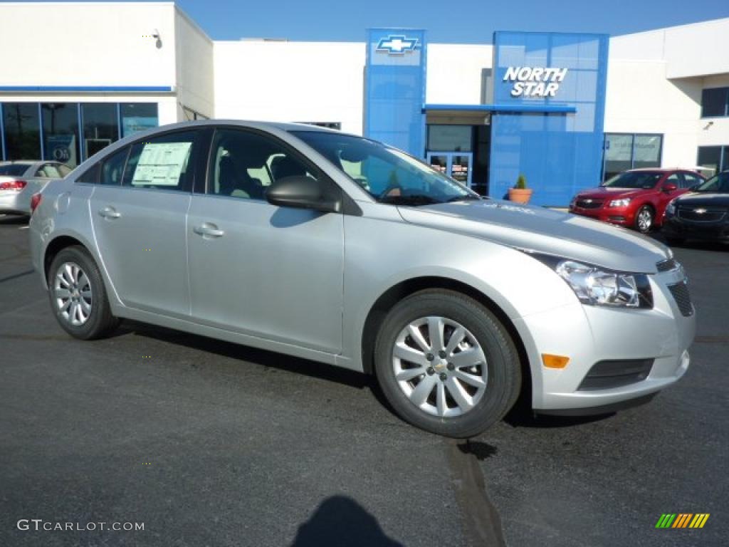 2011 Cruze LS - Silver Ice Metallic / Jet Black/Medium Titanium photo #1