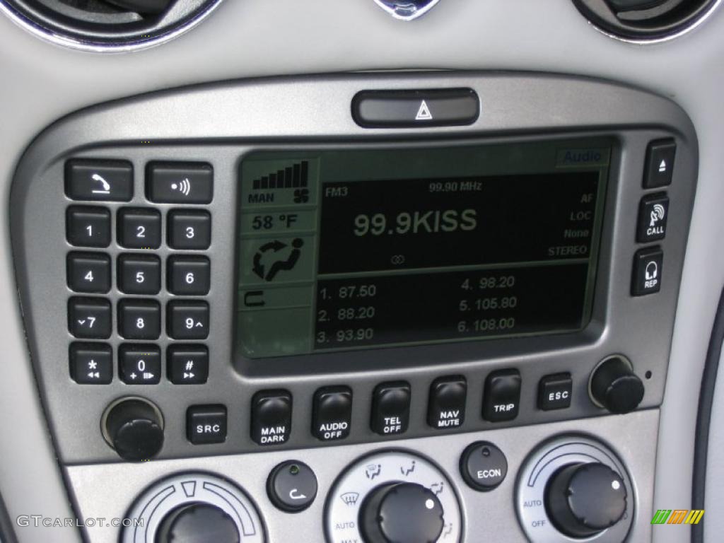 2005 Maserati Spyder Cambiocorsa Controls Photo #39449478