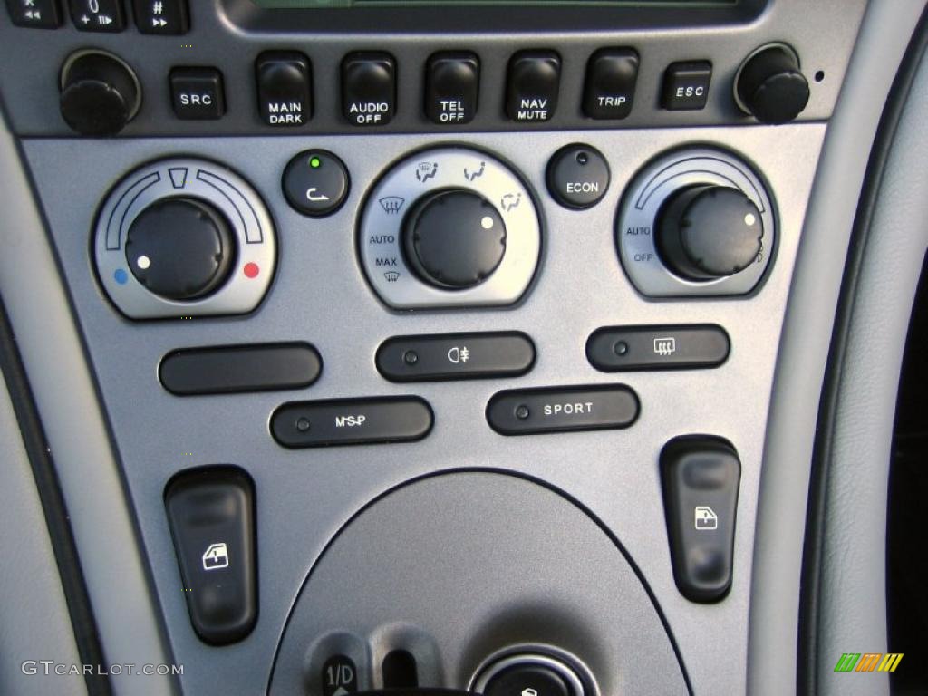 2005 Maserati Spyder Cambiocorsa Controls Photo #39449494
