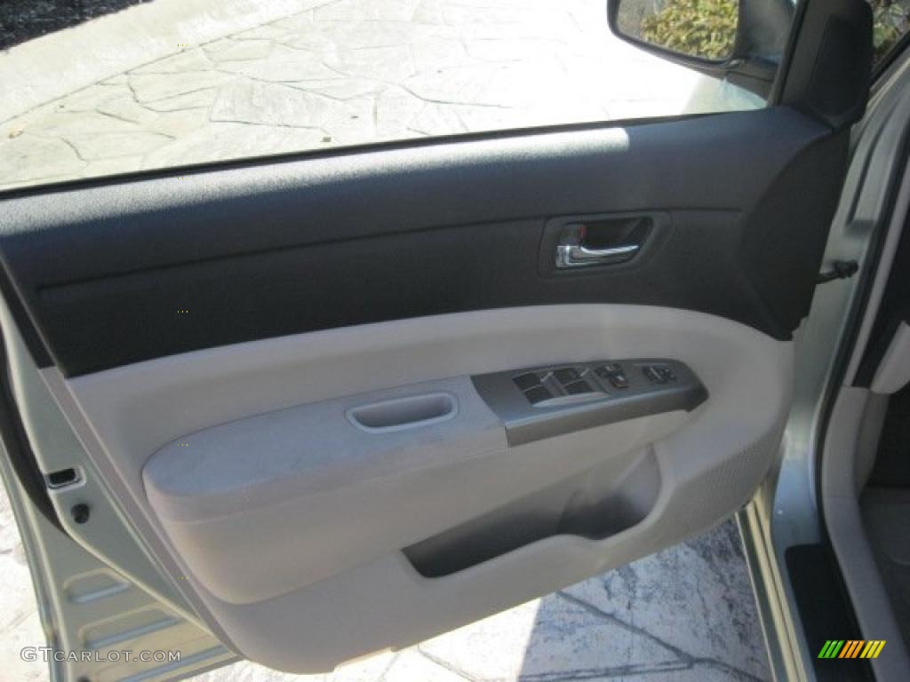 2006 Toyota Prius Hybrid Beige Door Panel Photo #39449806