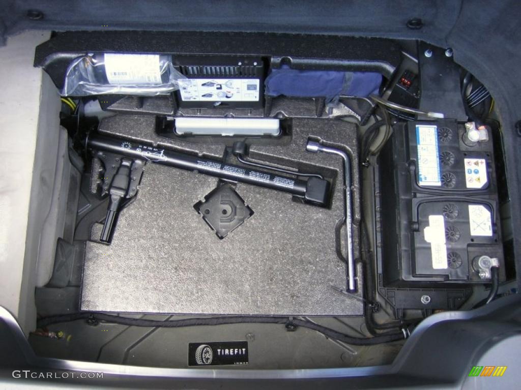 2005 Mercedes-Benz SL 65 AMG Roadster Trunk Photos