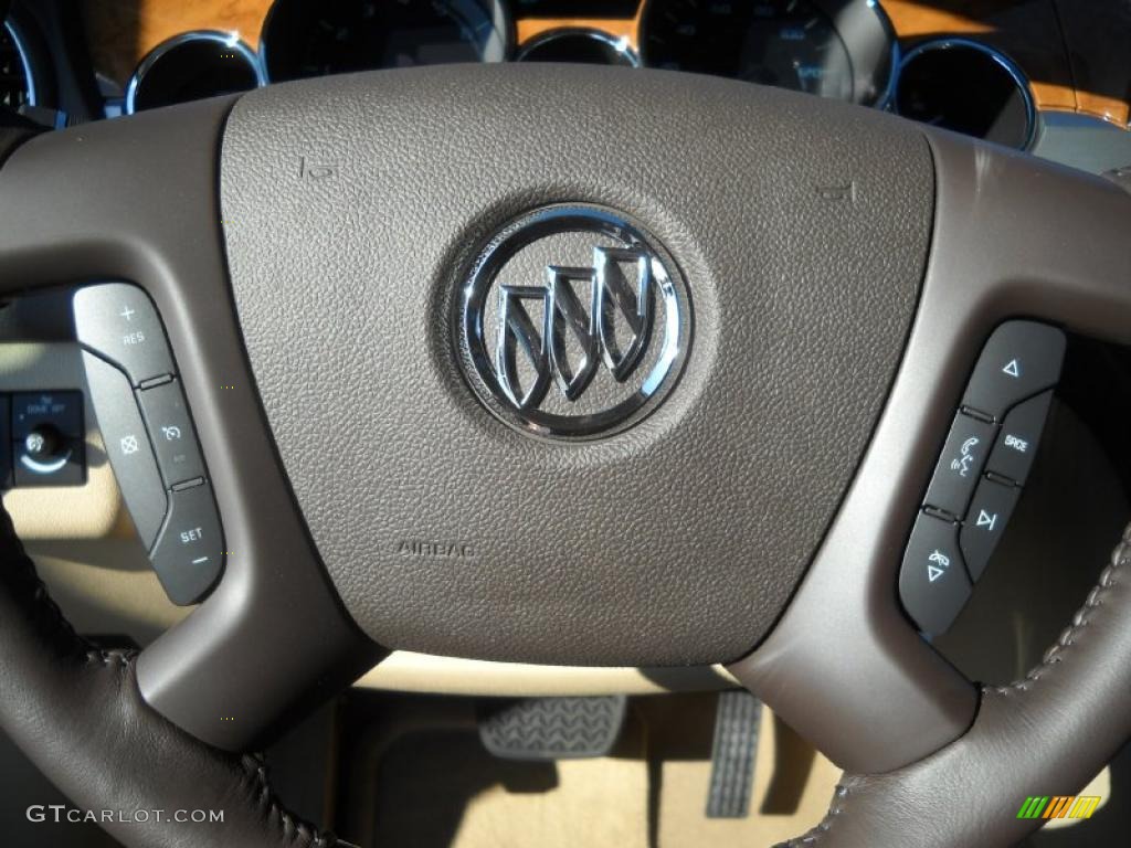 2011 Buick Enclave CXL AWD Controls Photo #39452598