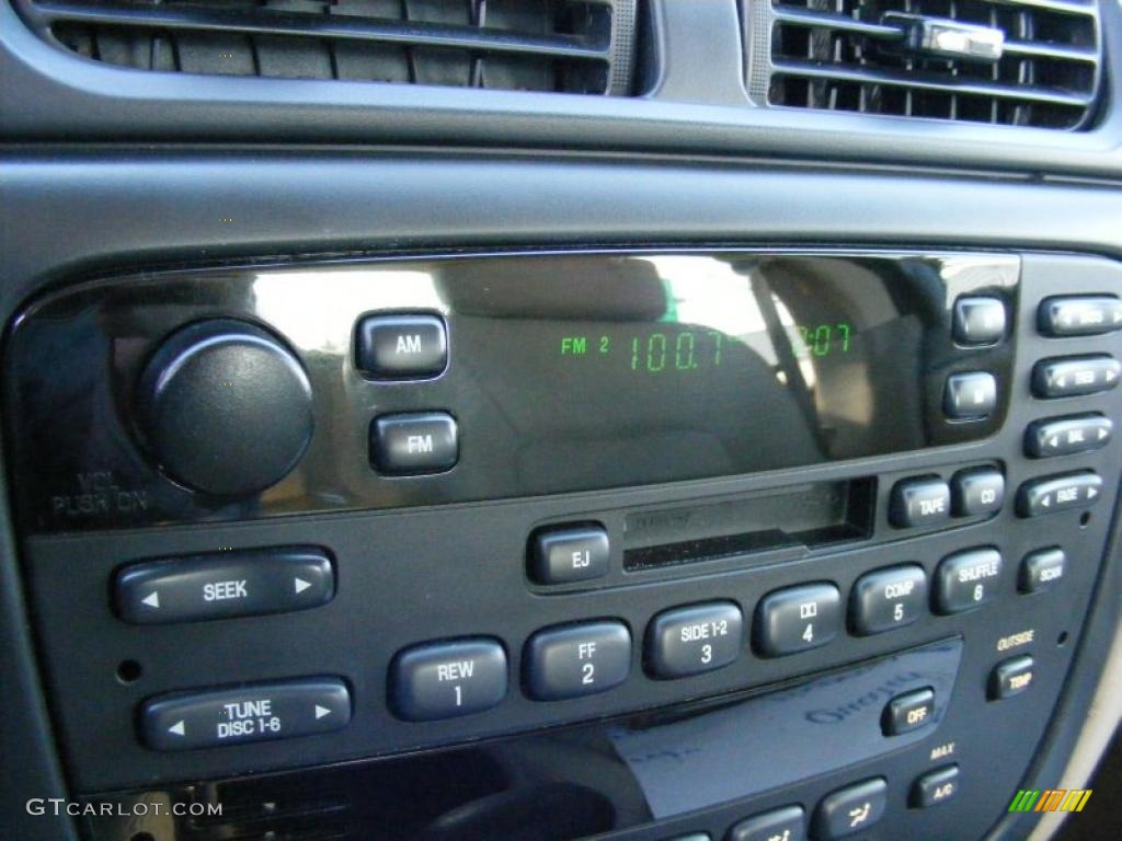 2001 Ford Taurus SEL Controls Photo #39452914