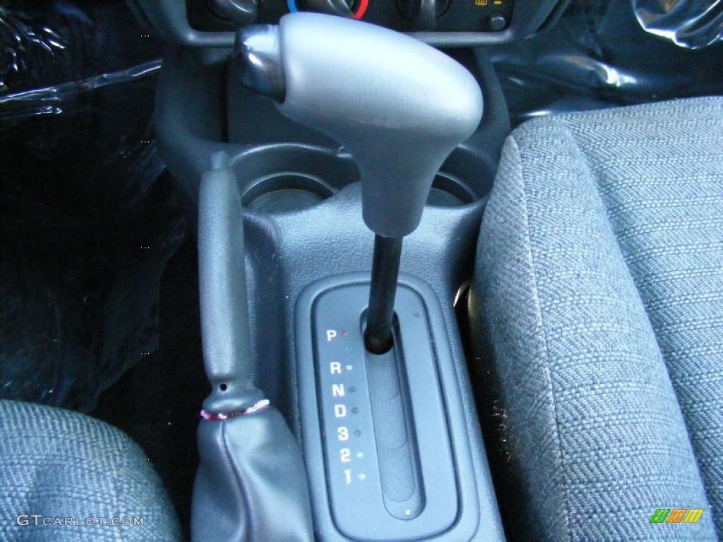 2002 Cavalier Coupe - Black / Graphite photo #22