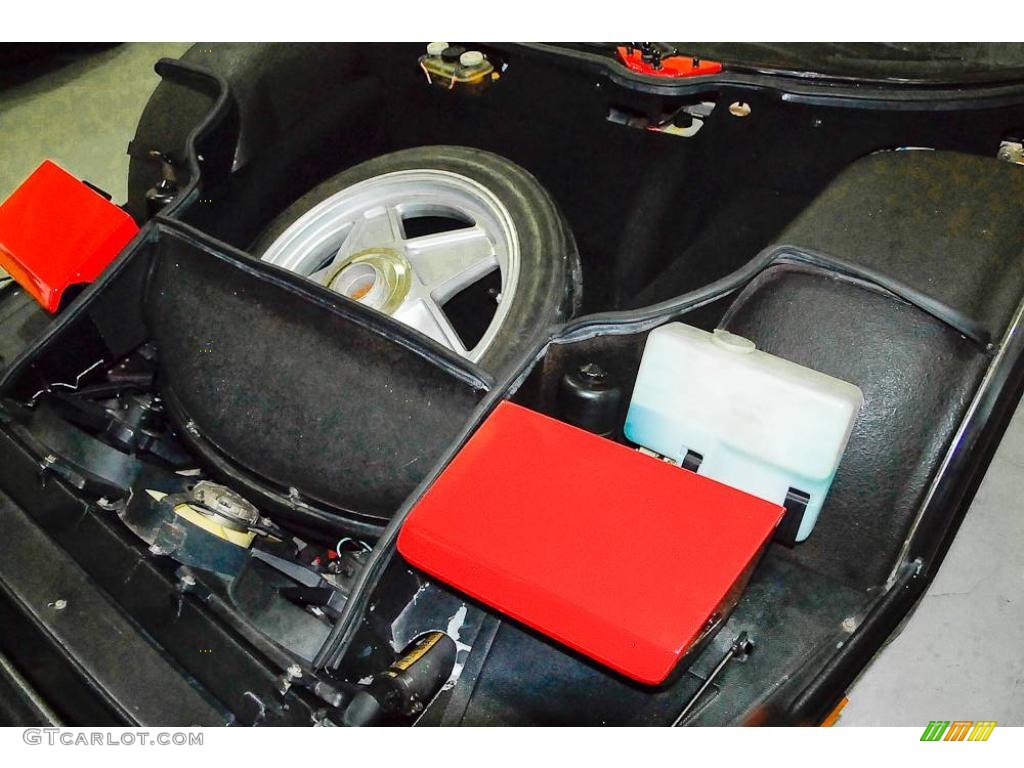 1983 Ferrari BB 512i Standard BB 512i Model Trunk Photo #39457922