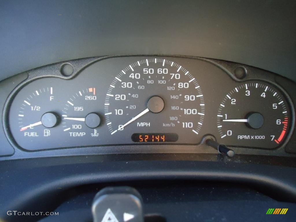 2002 Chevrolet Cavalier LS Coupe Gauges Photo #39459070