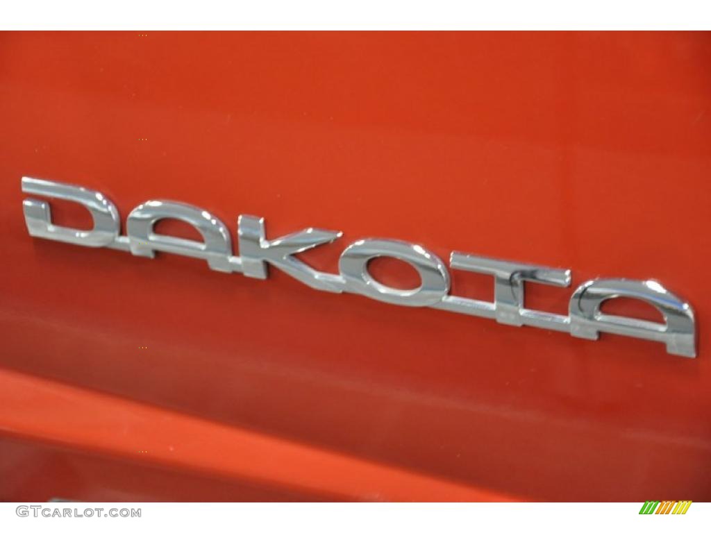 2006 Dodge Dakota R/T Quad Cab Marks and Logos Photos