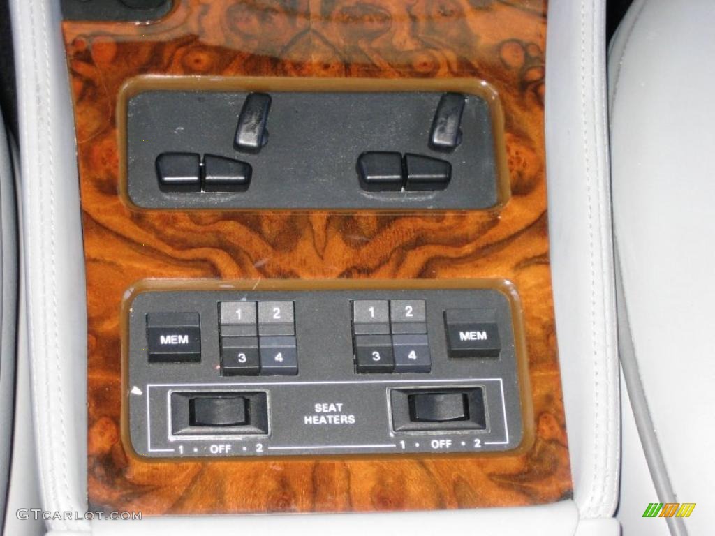 1995 Bentley Brooklands Sedan Controls Photo #39462490
