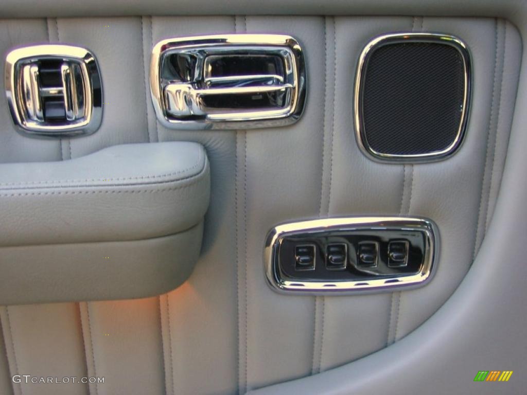 1995 Bentley Brooklands Sedan Controls Photo #39462614