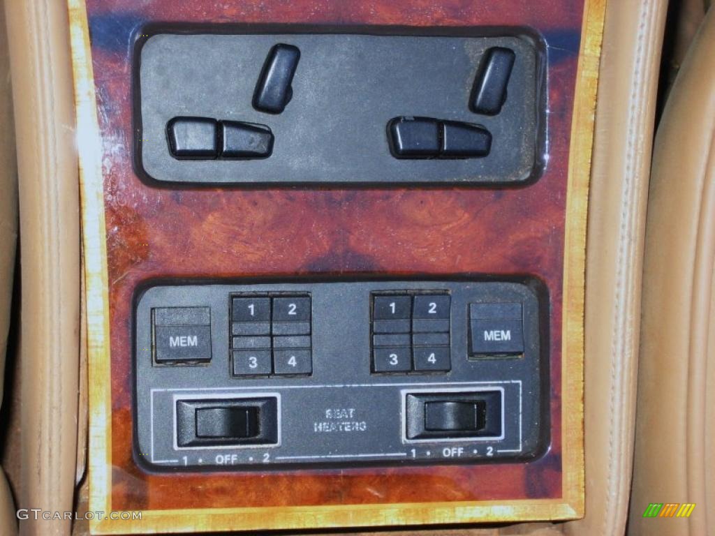 1992 Rolls-Royce Corniche IV Standard Corniche IV Model Controls Photo #39463198
