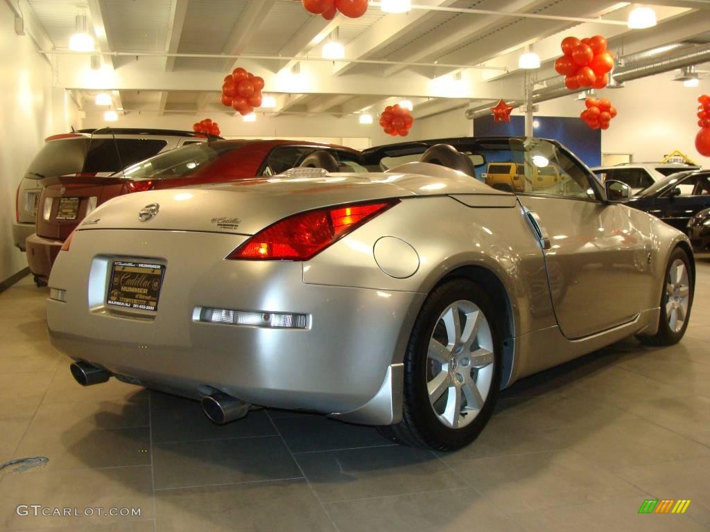 2004 350Z Touring Roadster - Chrome Silver Metallic / Carbon Black photo #4