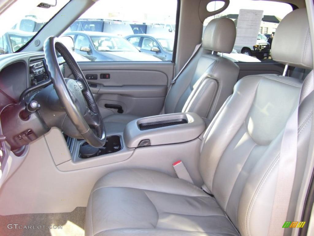 2004 Suburban 1500 Z71 4x4 - Silver Birch Metallic / Gray/Dark Charcoal photo #13